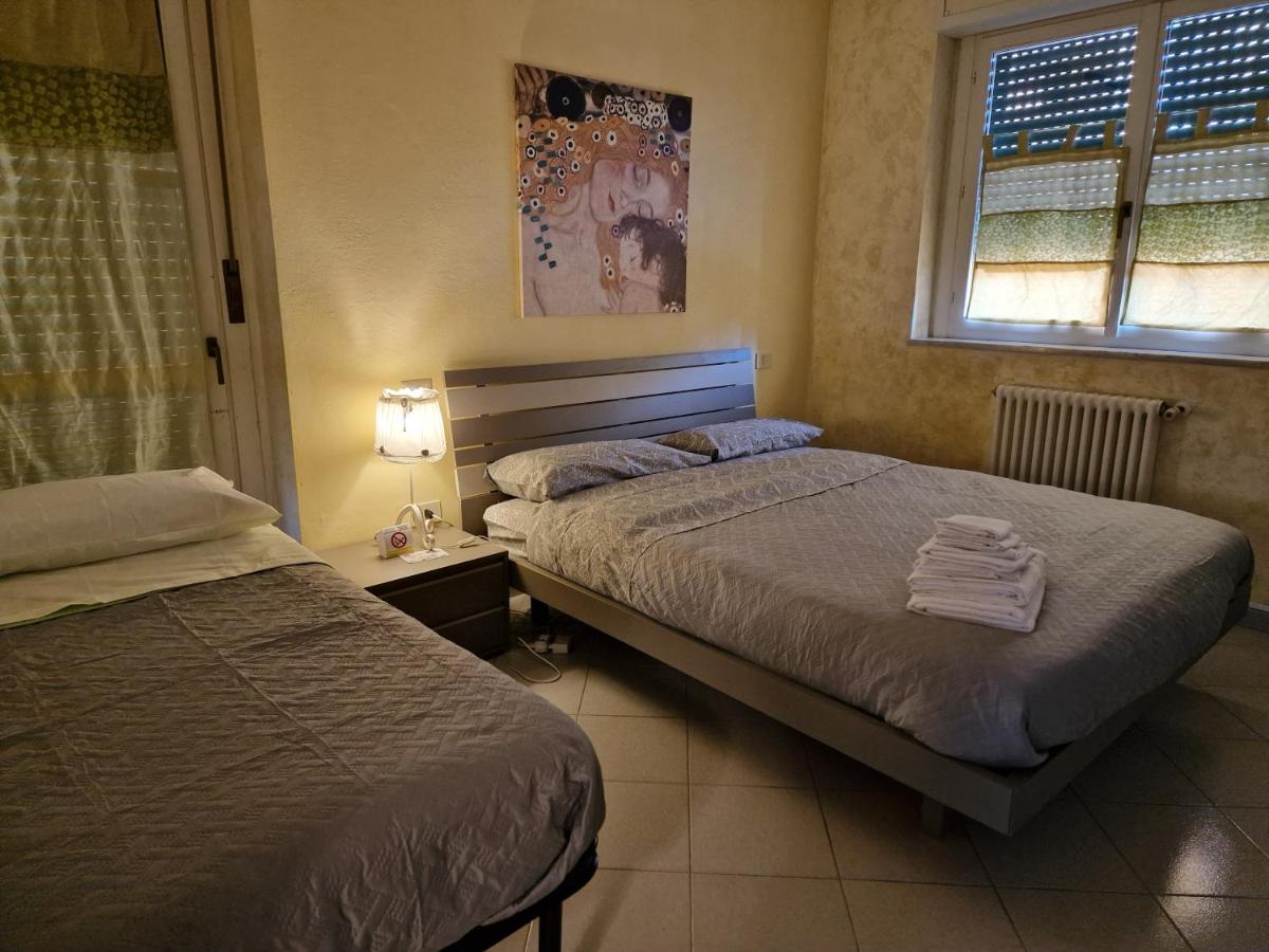Casa Parco Levante Ліворно Екстер'єр фото